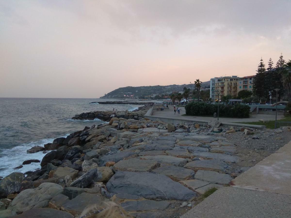 Apartmán Da Cipollina In Pieno Centro Sanremo Exteriér fotografie